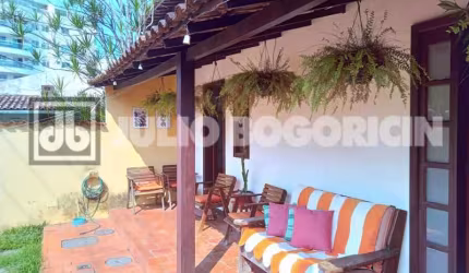 Casa com 3 quartos à venda na Rua Ministro Gabriel de Piza, Pechincha, Rio de Janeiro, 117 m2 por R$ 395.000