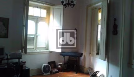 Casa com 2 quartos à venda na Rua Laurinda Santos Lobo, Santa Teresa, Rio de Janeiro, 107 m2 por R$ 800.000