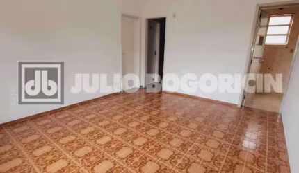 Apartamento com 2 quartos à venda na Rua São Joaquim, Cachambi, Rio de Janeiro, 52 m2 por R$ 250.000