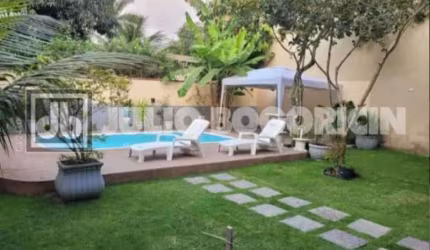 Casa com 6 quartos à venda na Rua Almanir Grego, Serra Grande, Niterói, 327 m2 por R$ 620.000