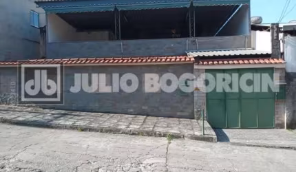 Casa com 3 quartos à venda na Rua Adriano Pinto, Colubande, São Gonçalo, 390 m2 por R$ 300.000