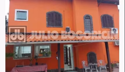 Casa com 4 quartos à venda na Rua Edson Zuzart Jr, Maravista, Niterói, 267 m2 por R$ 1.150.000