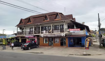 Comercial para Venda em Joinville, Adhemar Garcia, 11 banheiros