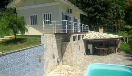 Casa para Venda em São Francisco do Sul, Paulas, 6 dormitórios, 4 suítes, 2 vagas