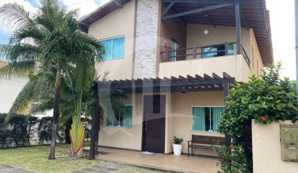 Casa à Venda no Condomínio Costa Marina