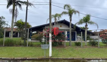 Casa com 3 dormitórios à venda, 220 m² por R$ 1.200.000,00 - Praia Itapeva - Torres/RS