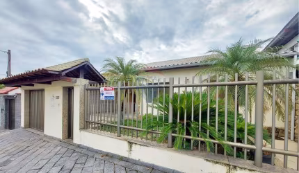 Sua Casa dos Sonhos: Elegância em Jacarepaguá