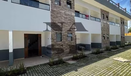 Sobrado Triplex, com duas suítes - pronto para morar.