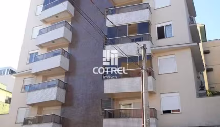 Cobertura duplex com 3 dormitórios e 2 vagas no Residencial Biarritz