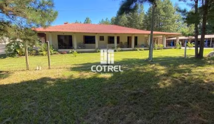 Maravilhosa casa residencial semimobiliada à venda no bairro Diácono João Luiz P