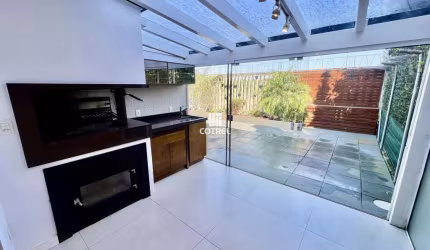 Casa para venda com 4 dormitórios 1 sendo suíte, 2 vagas de garagem situada no B