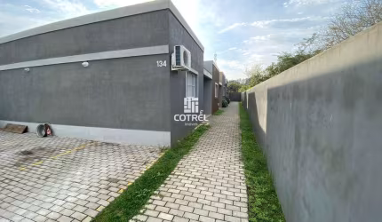 Casa para venda 73 m² com 2 dormitórios, 1 vaga de garagem situada no Bairro Tom