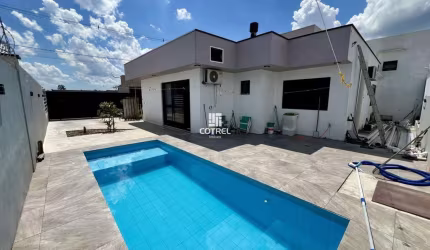 Casa para venda semimobiliada 3 dormitórios sendo suíte, piscina no Residencial