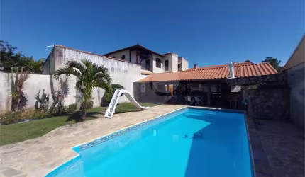 Casa com 8 quartos à venda em Piratininga - RJ