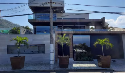 Casa com 4 quartos à venda em Itacoatiara - RJ
