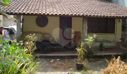 Casa térrea com 3 quartos à venda em Itaipu - RJ
