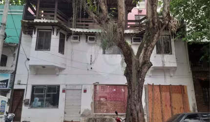 Casa com 4 quartos à venda em Ingá - RJ