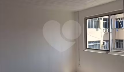Apartamento com 3 quartos à venda em Centro - RJ