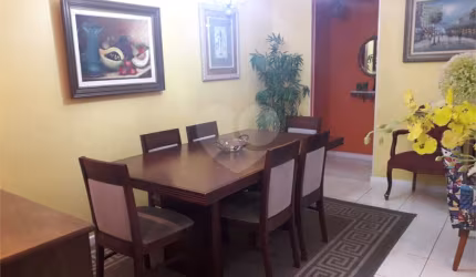 Apartamento com 2 quartos à venda em Icaraí - RJ