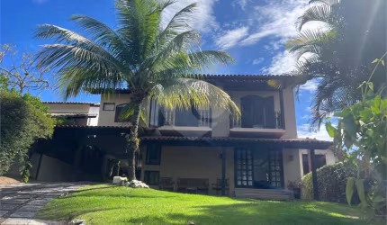 Condomínio com 4 quartos à venda ou para locação em Badu - RJ