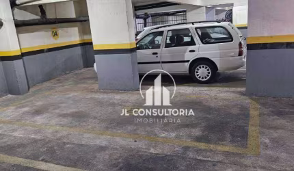 Vaga de garagem no Edificio Ikebana livre e demarcada