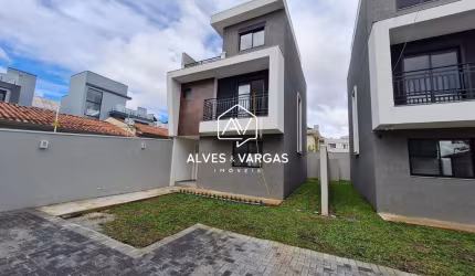 Casa em condomínio fechado com 4 quartos à venda na Rua Tucum, 26, Uberaba, Curitiba por R$ 790.000