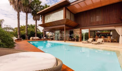 Casa à venda no Residencial Tamboré, Barueri | Casa de Condomínio à venda em Tamboré, Barueri, 1.200 m², 4 quartos, sendo 4 suítes, piscina, spa, espaço gourmet, adega e 6 vagas