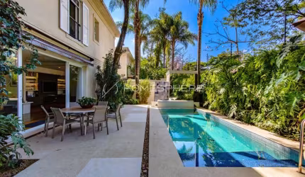 Quatre Saisons Jardim Europa Rua Campo Verde, 486. Casa de Condomínio à venda em Jardim Europa, 800m², 5 suítes, Projeto Bi Crisóstomo, jardim com piscina e área gourmet no Condomínio Quatre Saisons -