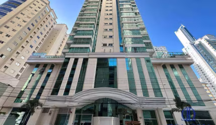 Cobertura Duplex com 4 dormitórios à venda, 240 m² por R$ 3.300.000 - Pioneiros - Balneário Camboriú/SC