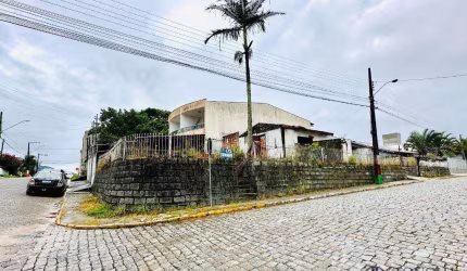 Terreno de Esquina à venda, 417 m² por R$ 690.000 - Centro - Camboriú/SC