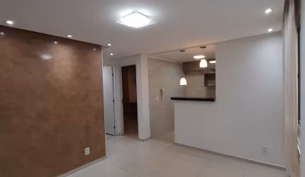 Apartamento, Térreo com quintal, Condomínio Santa Teresa