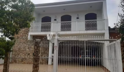 Casa com 4 quartos à venda na Rua República Dominicana, 956, Jardim Nova Europa, Campinas, 250 m2 por R$ 895.000