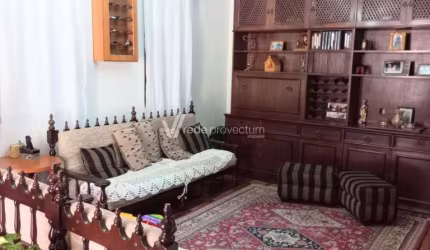 Casa com 3 quartos à venda na Rua Vicente Celestino, 689, Jardim Antonio Von Zuben, Campinas, 296 m2 por R$ 690.000