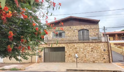 Casa com 3 quartos à venda no Jardim dos Oliveiras, Campinas , 228 m2 por R$ 750.000