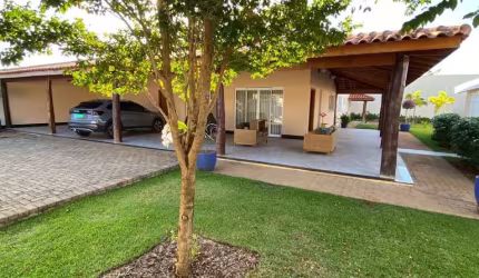 Casa com 4 dormitórios à venda, 321 m² por R$ 2.000.000 - Residencial Mário de Almeida Franco - Uberaba/MG