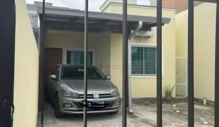 Casa com 2 quartos à venda na Mata Atlantica, 620, Mata Atlântica, Tijucas por R$ 450.000