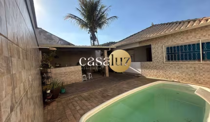 Casa localizada no bairro Santa Rosa/ Sarzedo