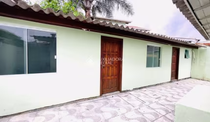 Kitnet / Stúdio para alugar na Rua Vereador Osni Ortiga, 58, Lagoa da Conceição, Florianópolis, 35 m2 por R$ 2.700