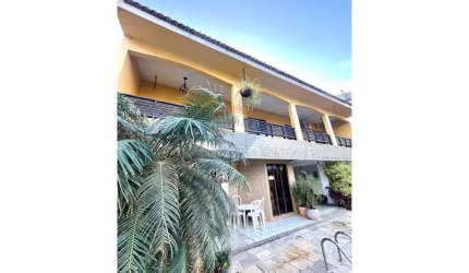 CASA para aluguel em Candeias com 343M² - 4 QUARTOS