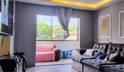 Casa com 3 Quartos e Piscina na Cobertura, em Água Fria