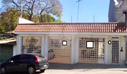 Casa com 6 quartos à venda em Parque Assunção - SP