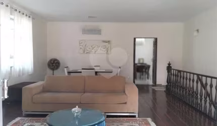 Casa com 4 quartos à venda em Boqueirão - SP
