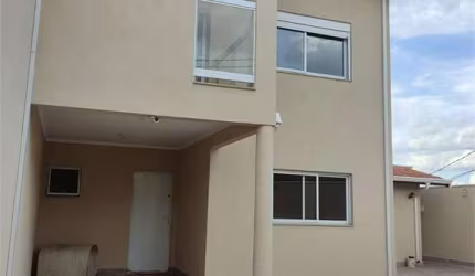Sobrado com 2 quartos à venda em Parque Jambeiro - SP