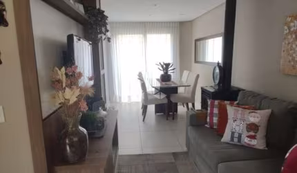 Casa em condomínio mobiliada em Canela/RS