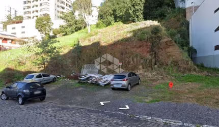 Amplo terreno próximo ao centro da cidade