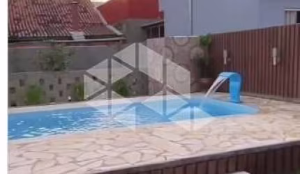 Casa com 2 quartos/dormitórios no bairro Centro, em Tijucas- SC