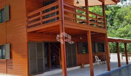Chácara com 4 quartos/dormitórios no bairro Fazenda Sacramento, em Águas Mornas- SC