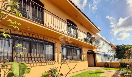 AMPLA CASA NO PARTENON 4 DORMITÓRIOS 4 VAGAS