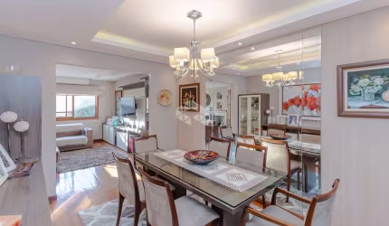 Casa em condomínio, 3 dormitórios, suíte master, closet e sacada com 235m² privativos