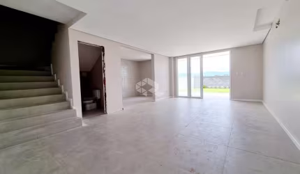 Casa nova á venda com 03 quartos e 01 suite pertinho  da UFSM em Camobi, Santa Maria